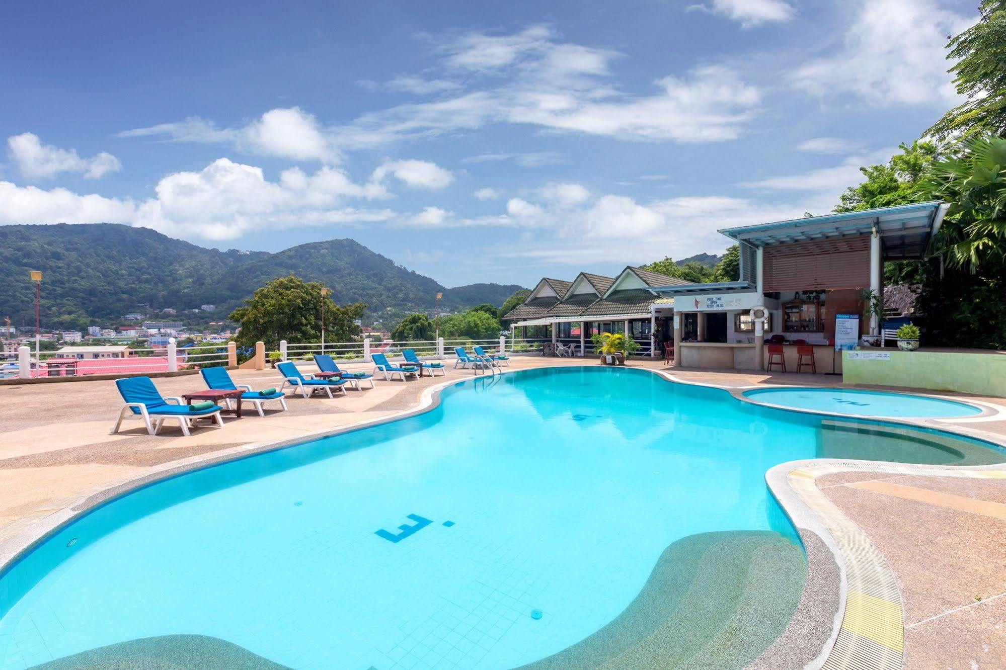 Royal Crown Hotel & Palm Spa Resort Patong Exterior foto