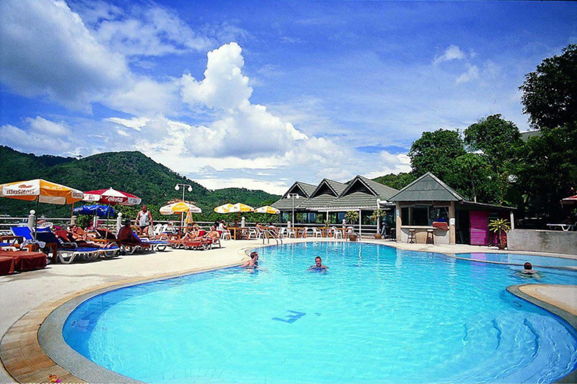 Royal Crown Hotel & Palm Spa Resort Patong Exterior foto